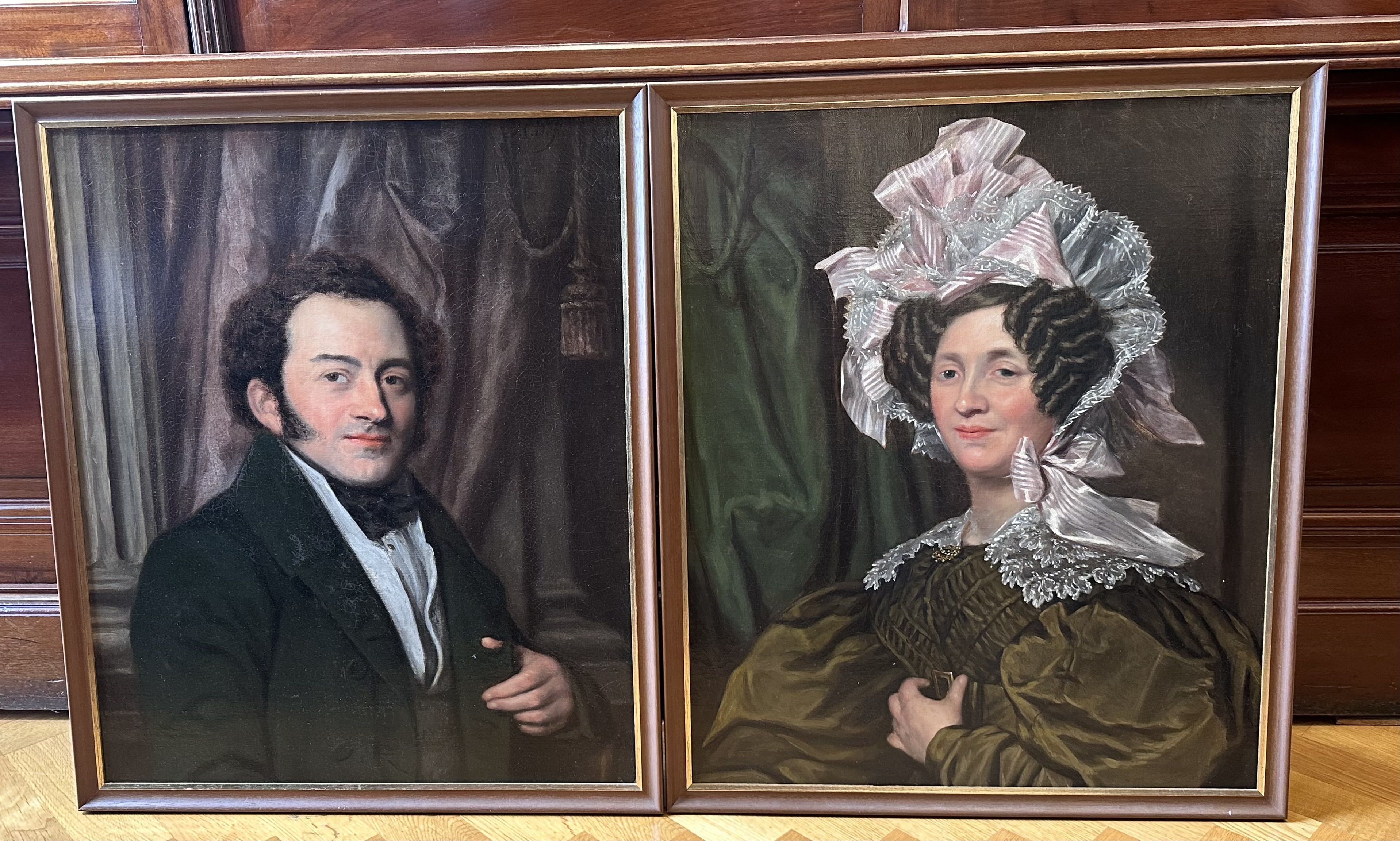 P.C. Wonder 1777-1852 - Portraits of Cornelis Schalij Mayor of Jutphaas and his wife Adriana van Veen signed and dated 1830 - Oil on canvas