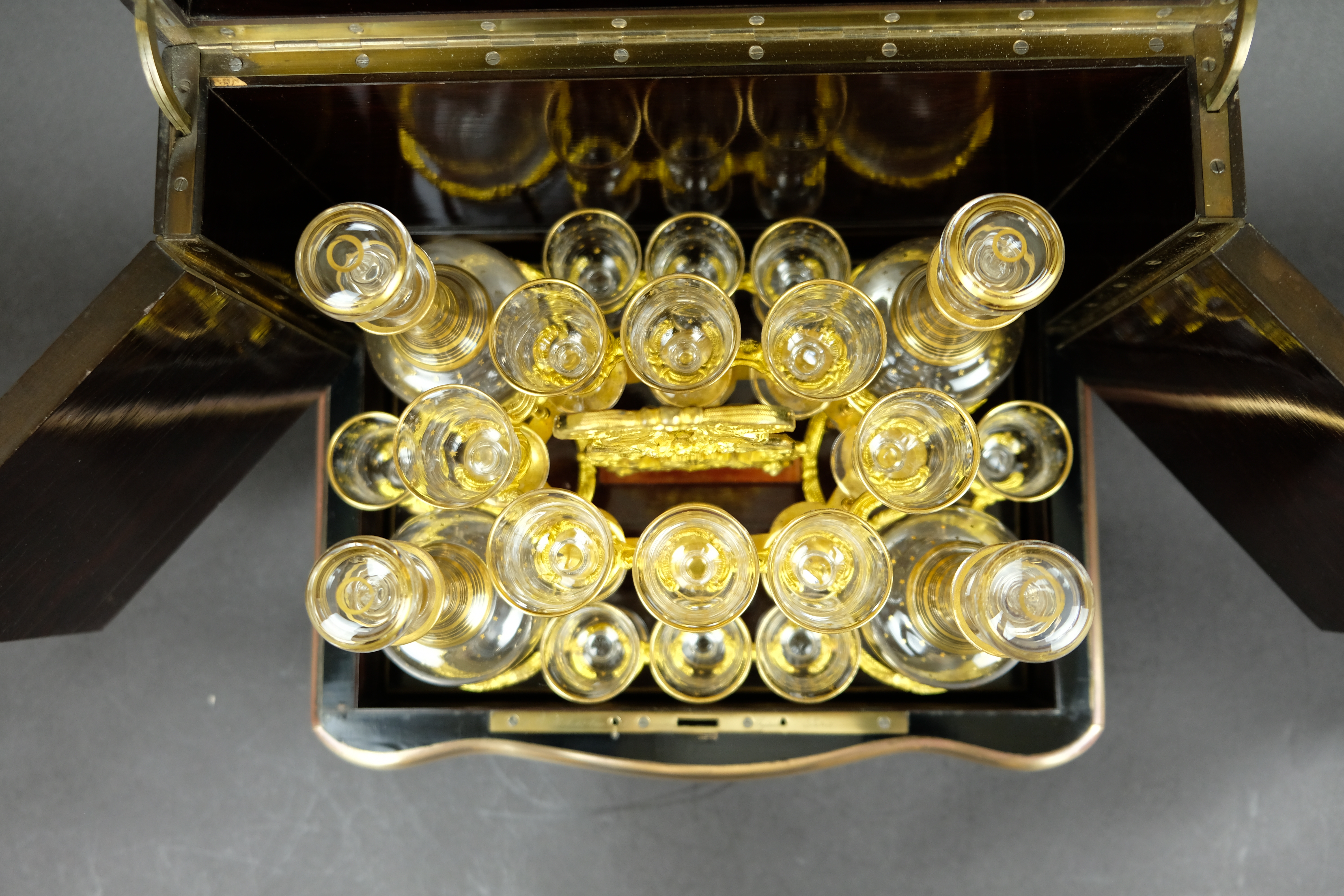 Liquer cellar - Detail