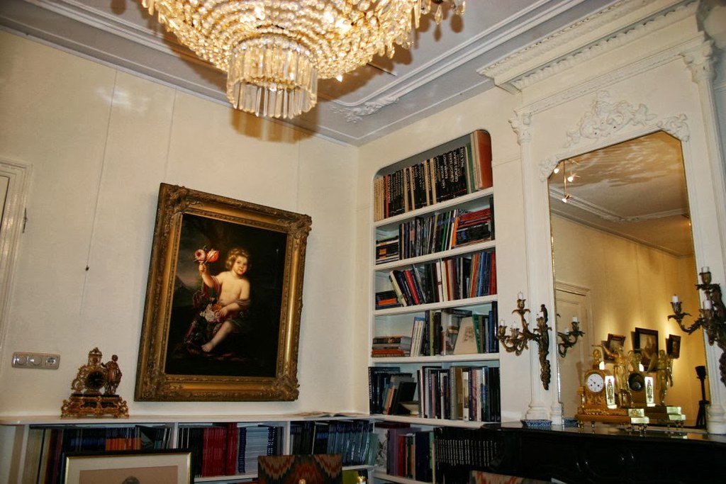 Samuel van Hoogstraten 1627-1678 attr. - Child holding flowers - oil on canvas