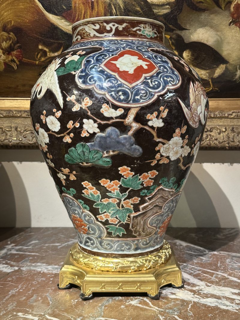 Large Arita Imari Japanese vase edo 17th century with gilt bronze mounted foot, Edo period, 17th century - detail 4