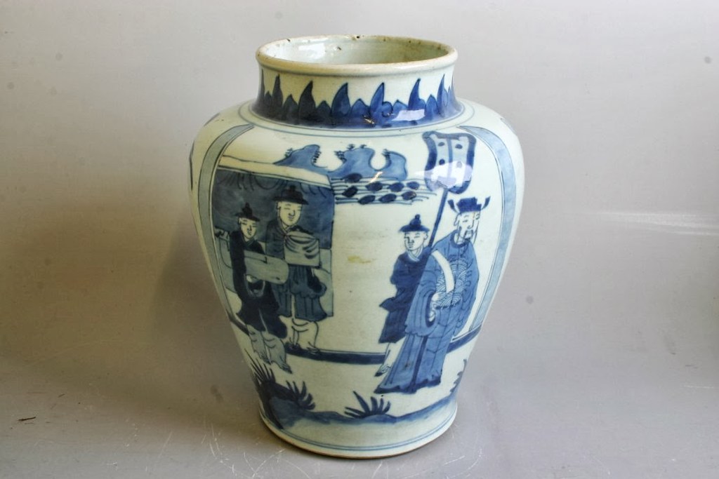 Chinese Transitional Period Vase 17th Century