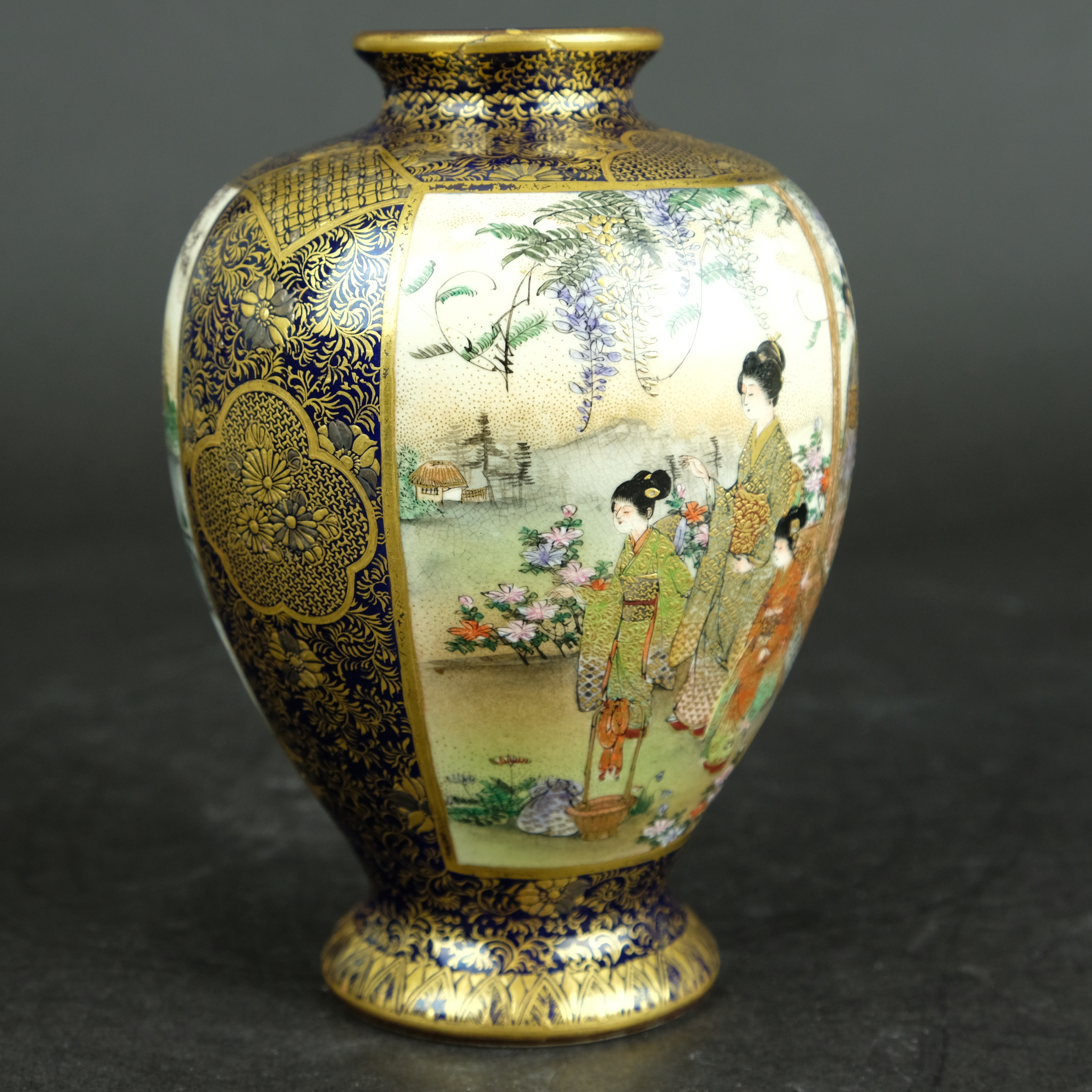 Fine Kinkozan vase