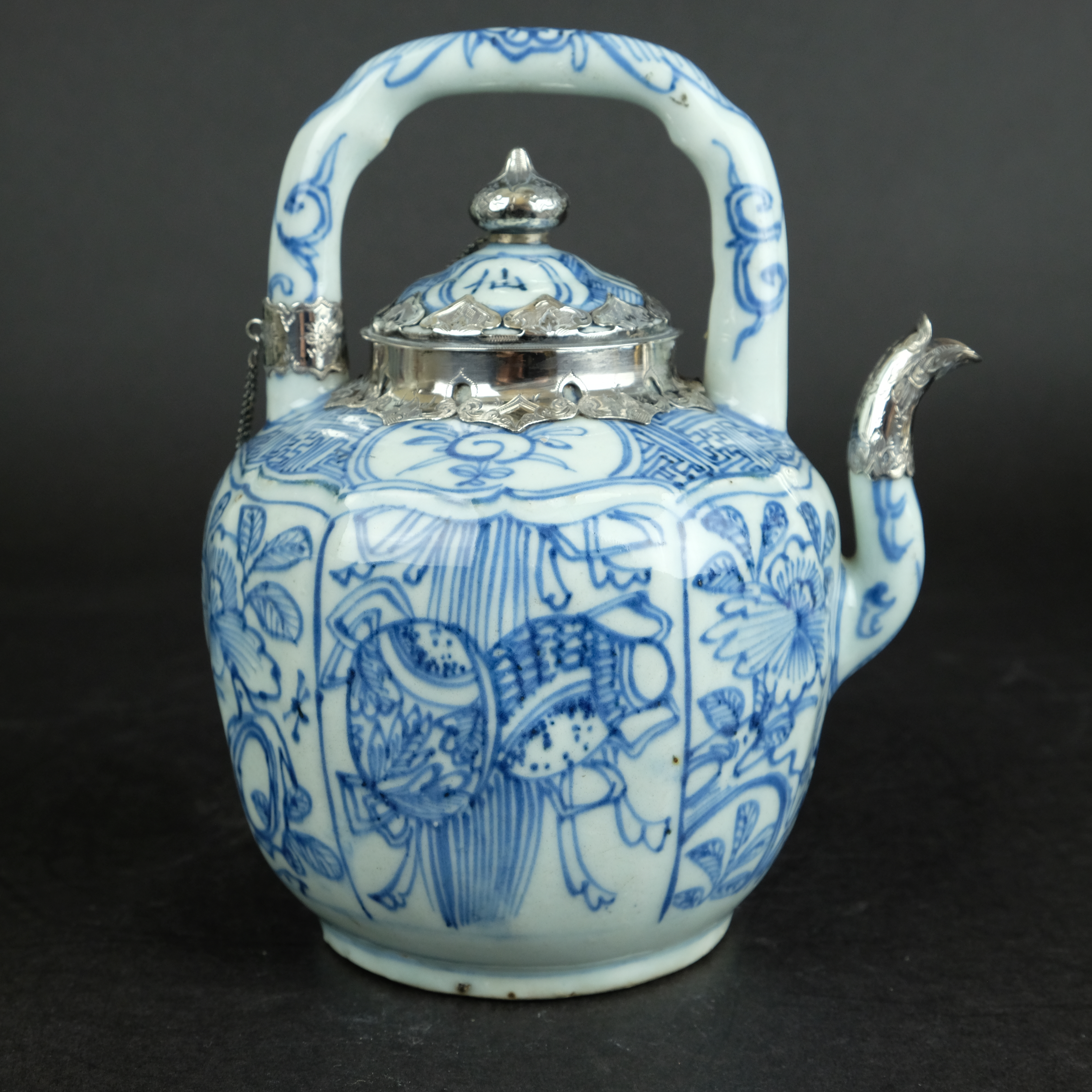 Wanli teapot silver mounted Jingdezhen ca 1600-25