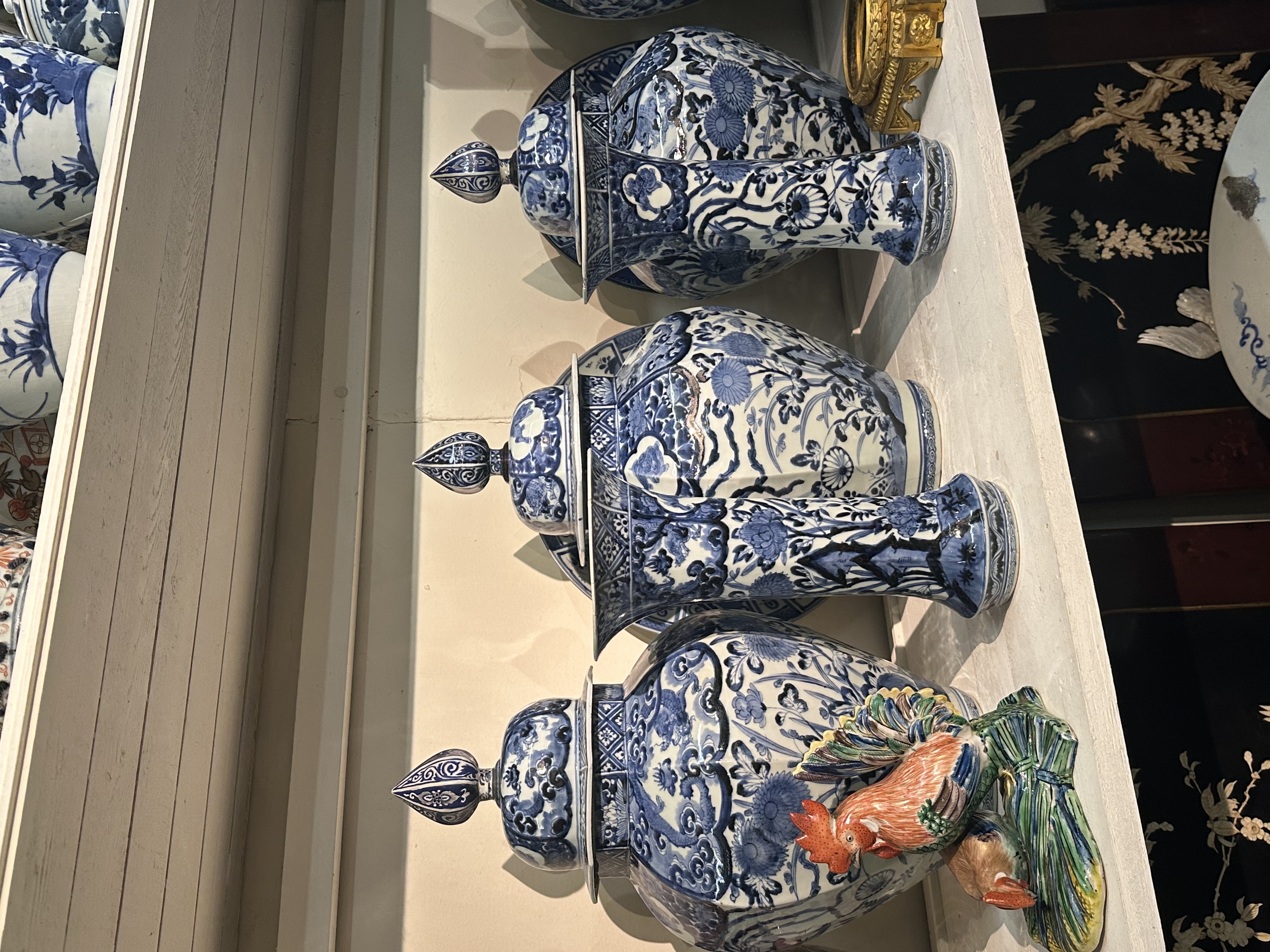 Large Arita 5-piece garniture japanese edo ca 1700