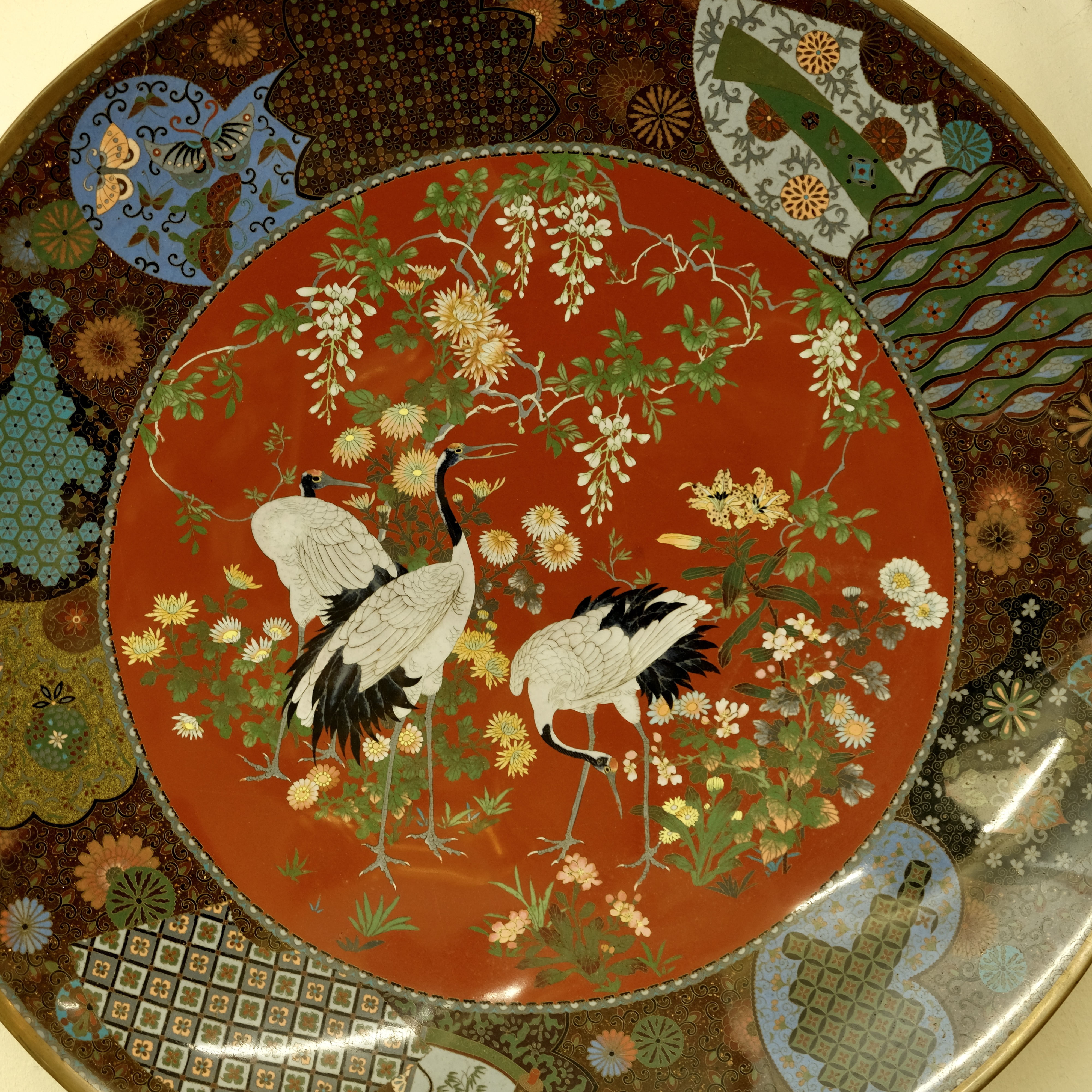 Very Large Cloisonné Charger Japanese Meiji Period 67cm - Detail
