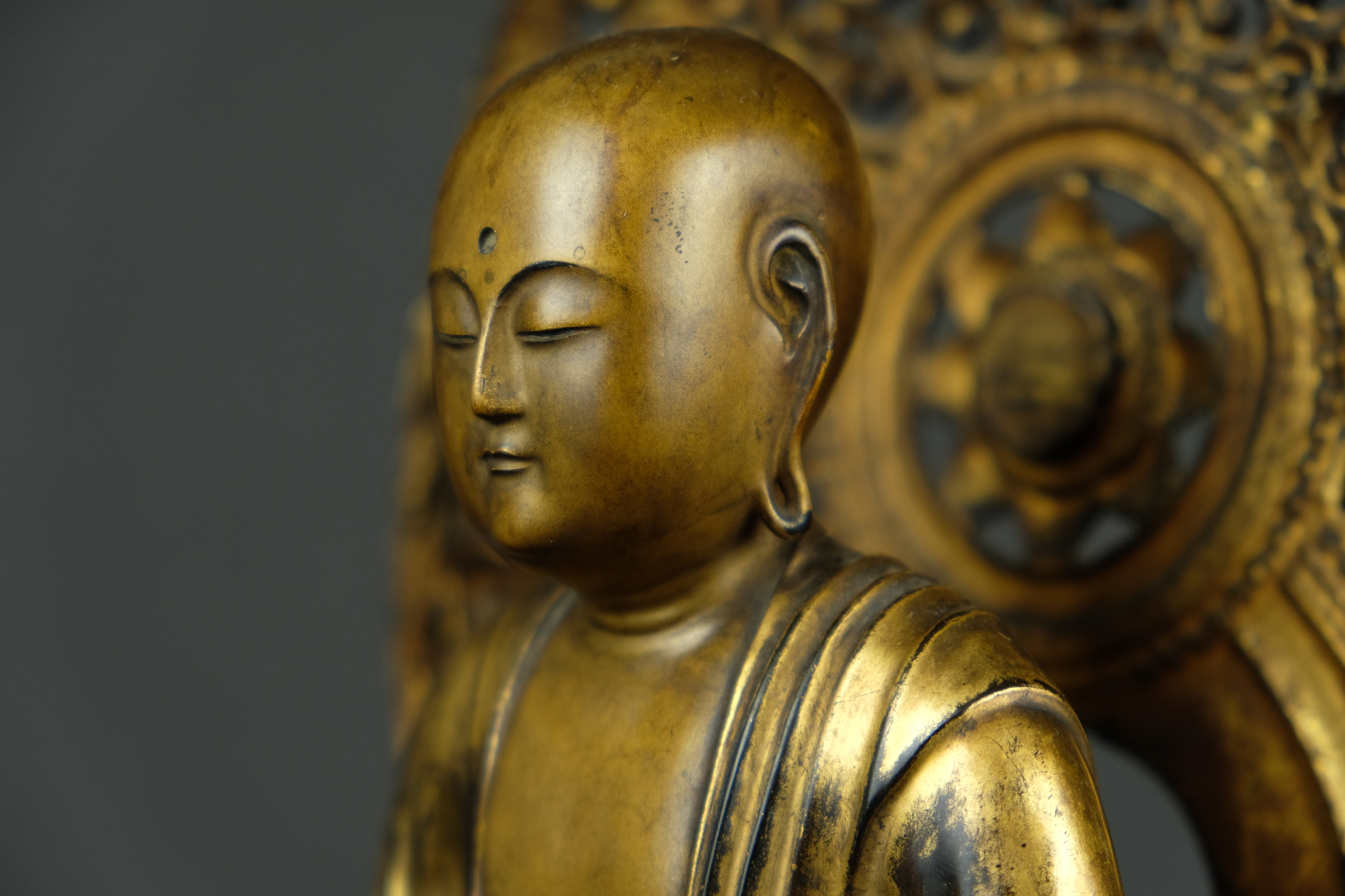 Japanese Buddha on lotus - Detail