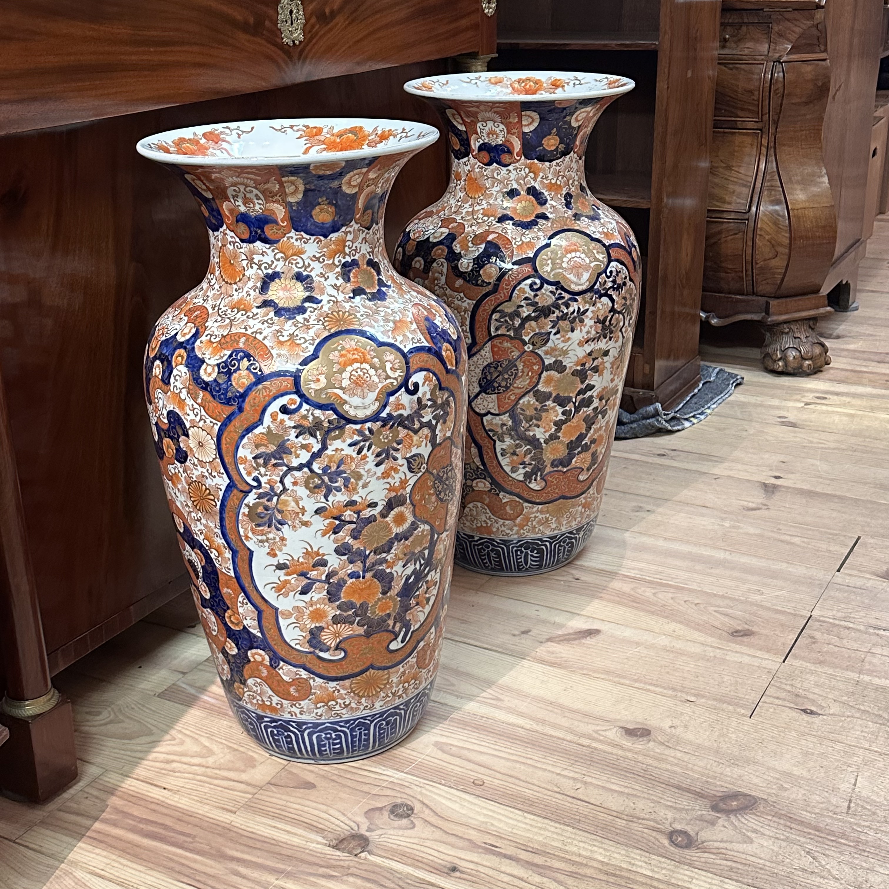 Impressive pair of  japanese Imari vases - Detail