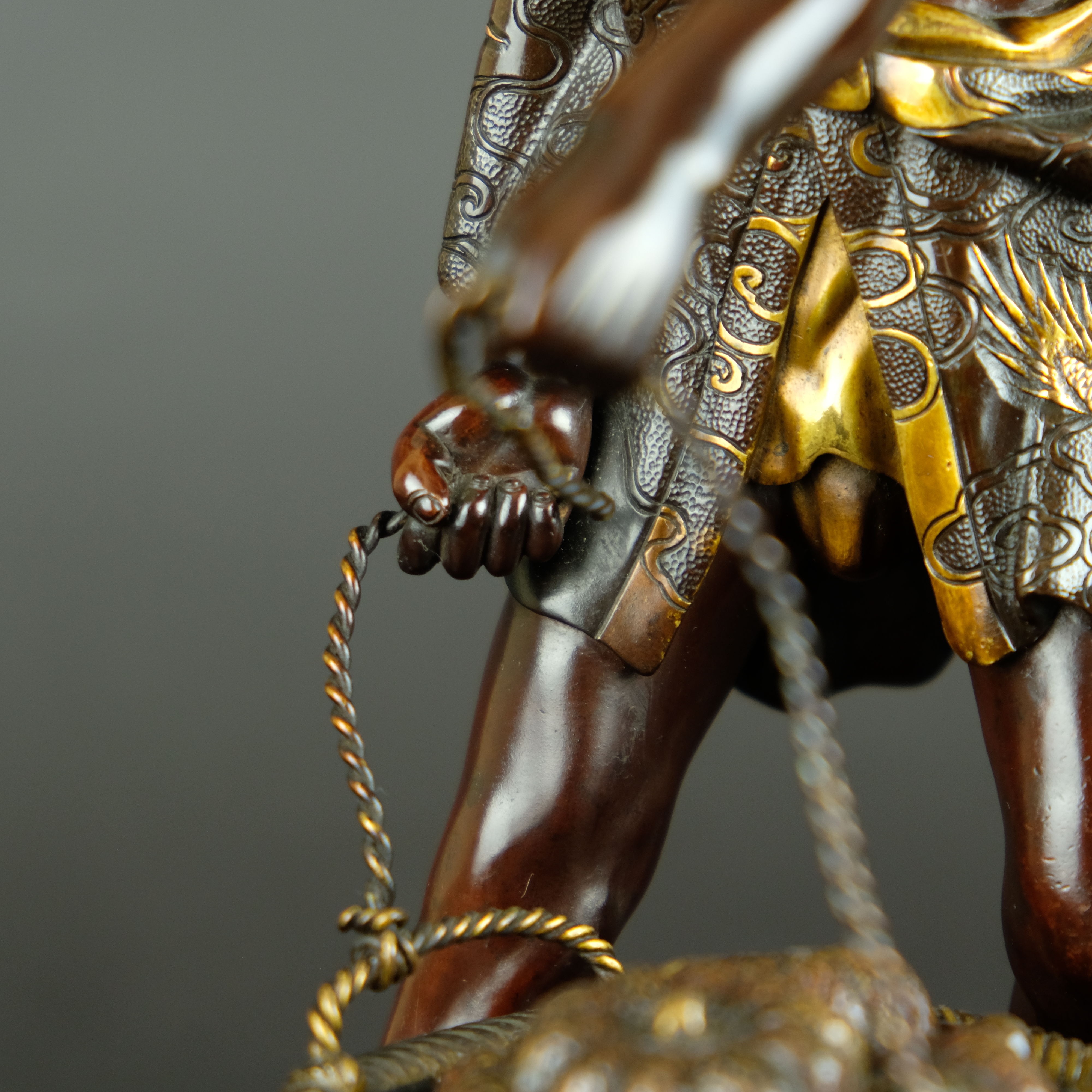 Miyao bronze figure of a vegetable salesman  - Detail