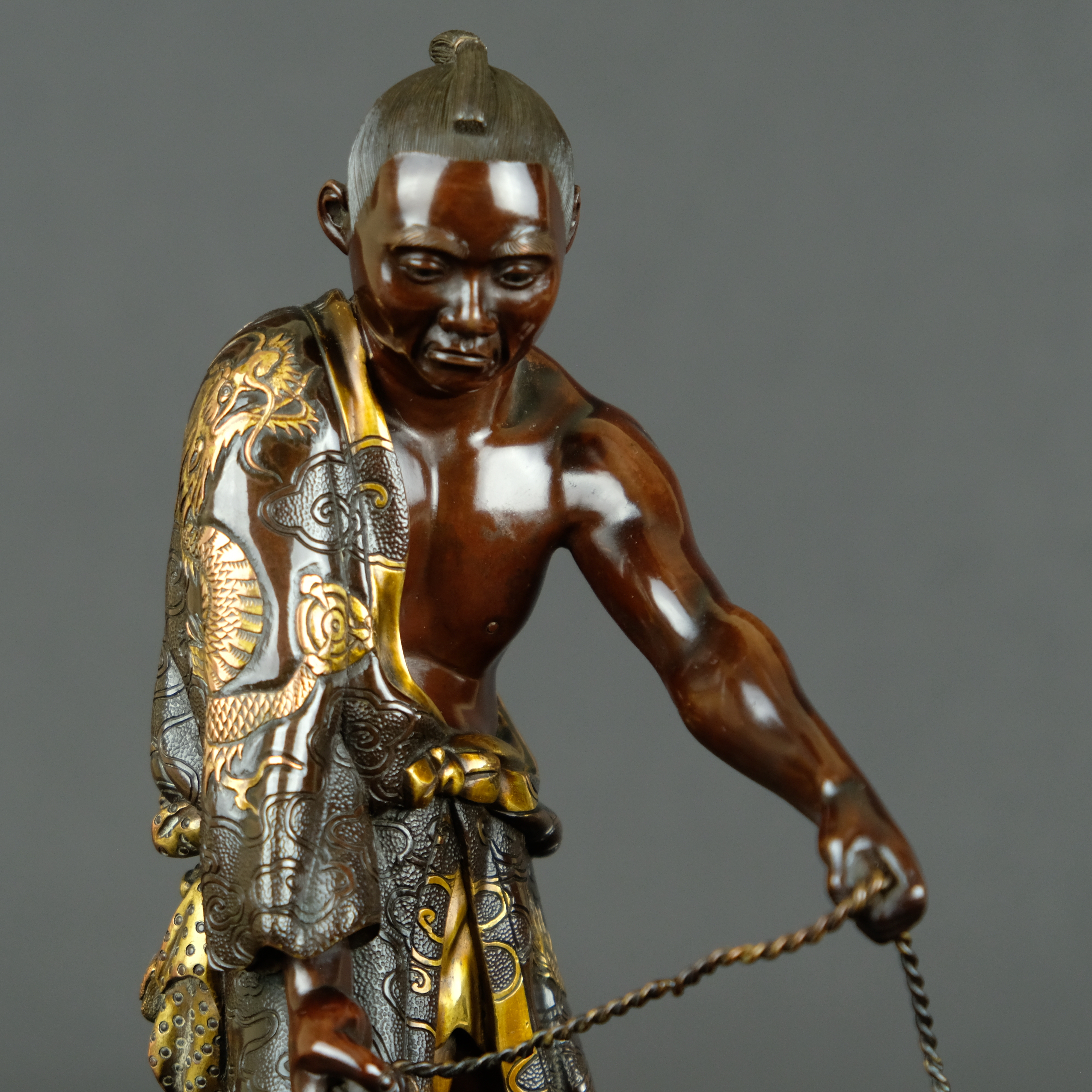 Miyao bronze figure of a vegetable salesman  - Detail