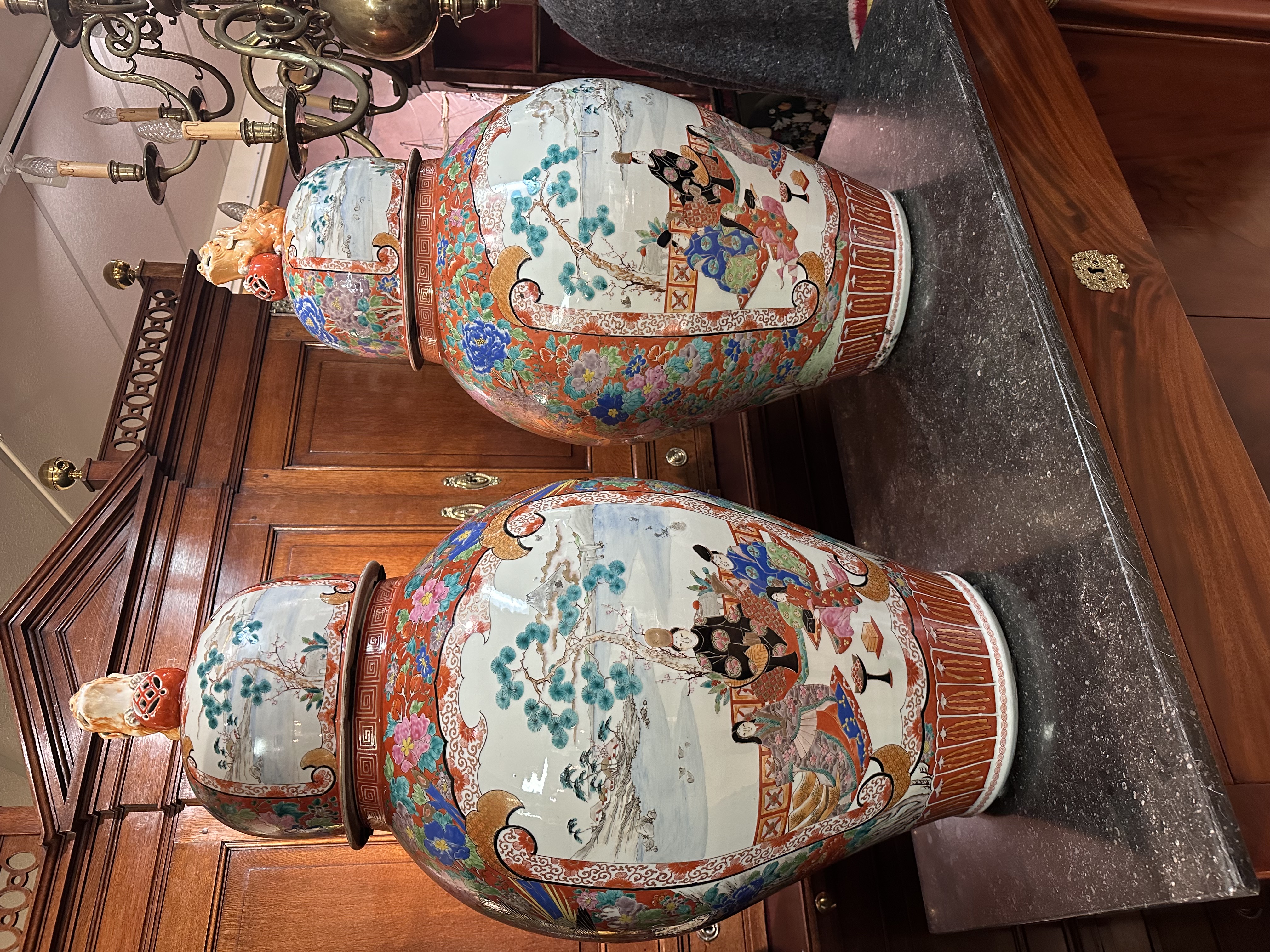 Huge pair of 19th century Japanese vases. - Detail