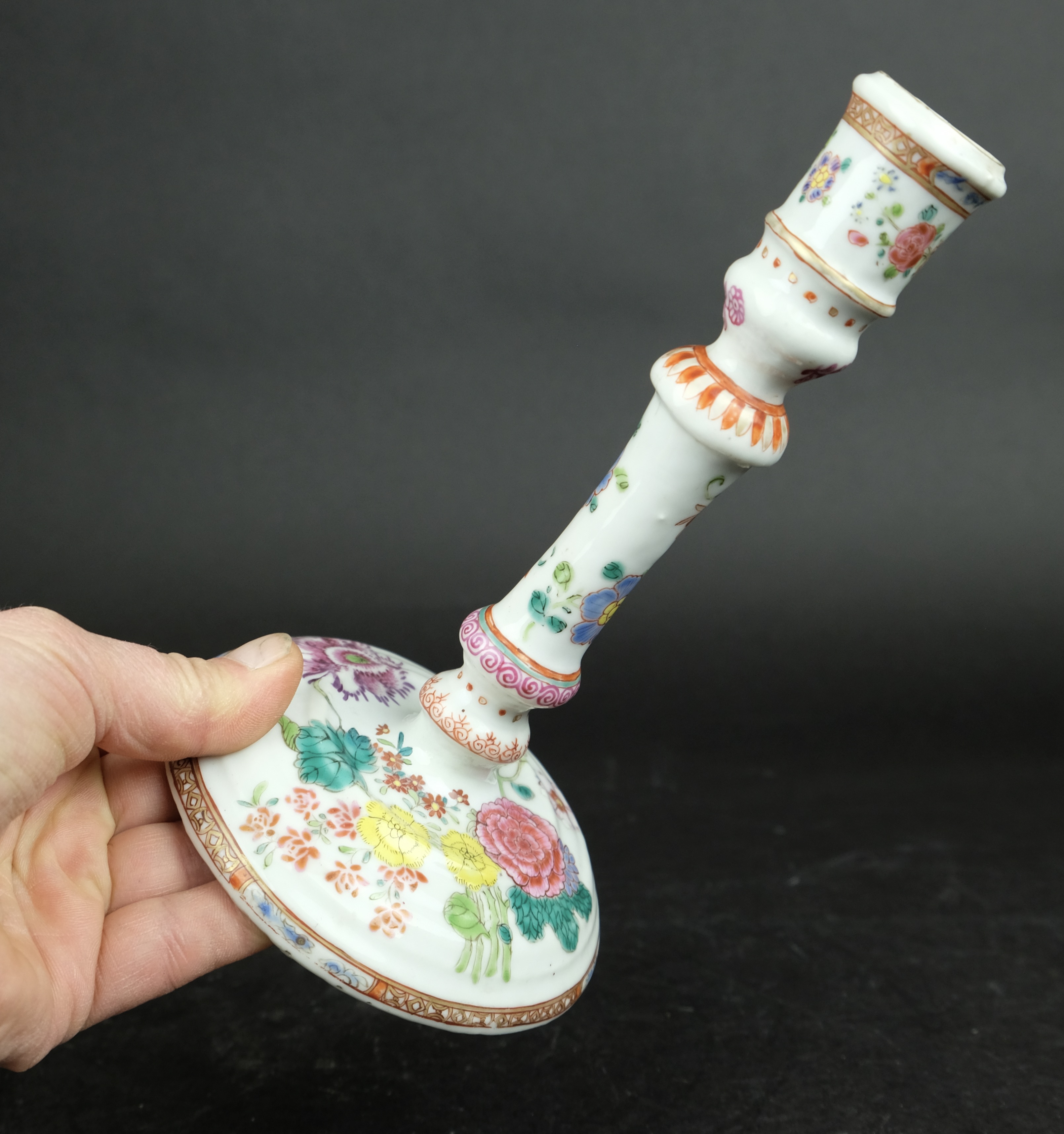 Famille Rose candle stick 18th century - Detail