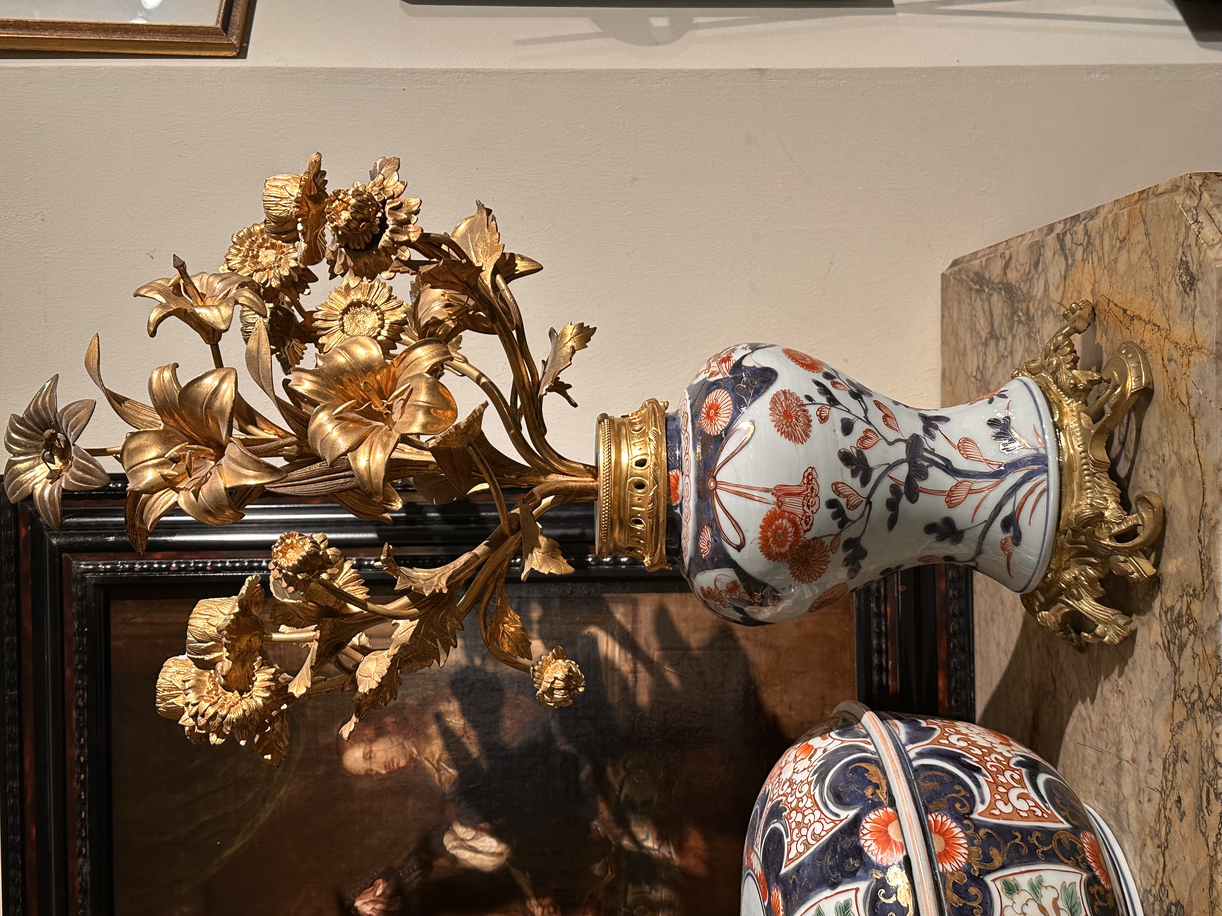 Japanese Imari 18th century gilt mounted flower vases - Detail