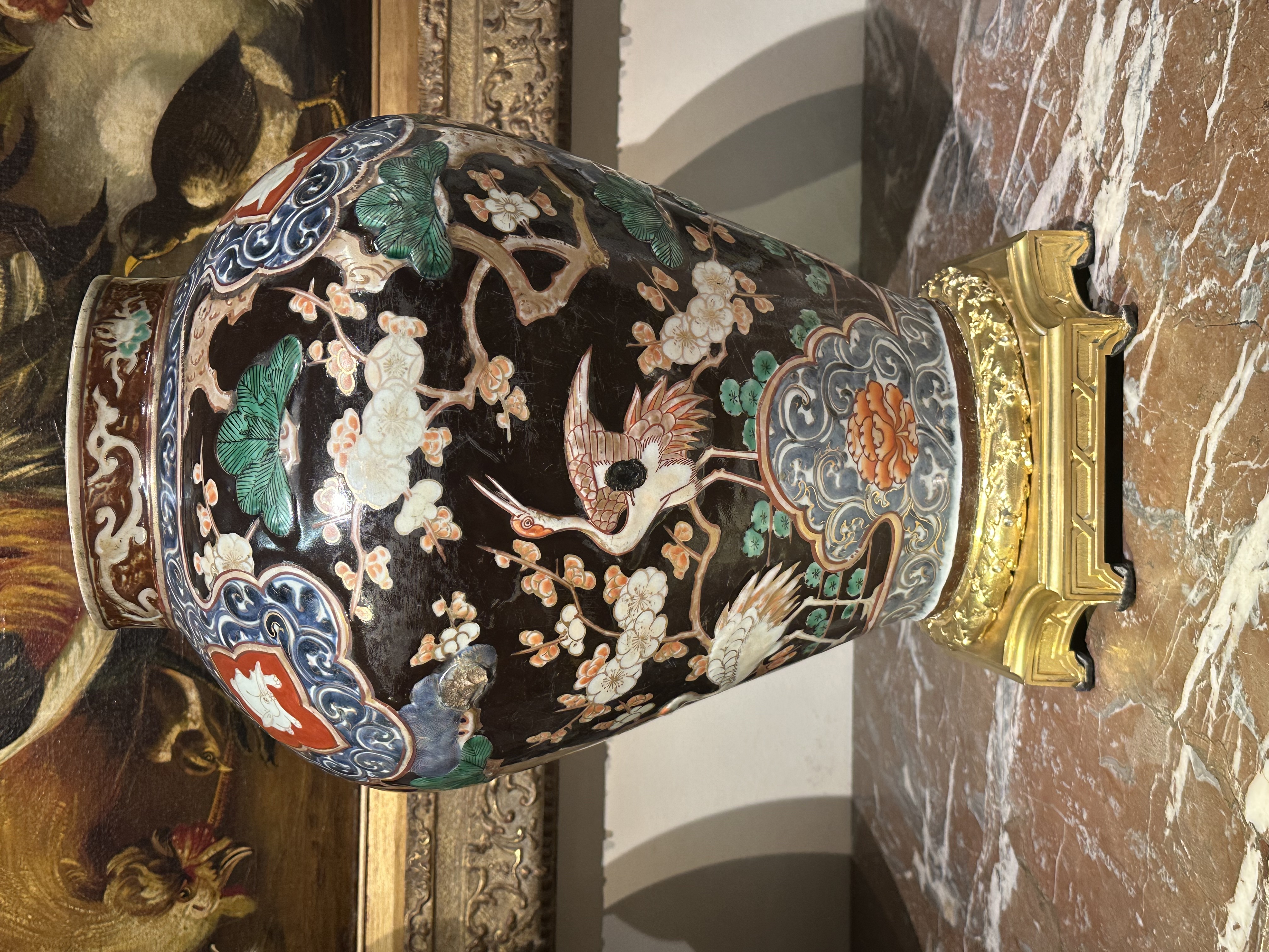 Large Arita Imari Japanese vase edo 17th century with gilt bronze mounted foot - Detail