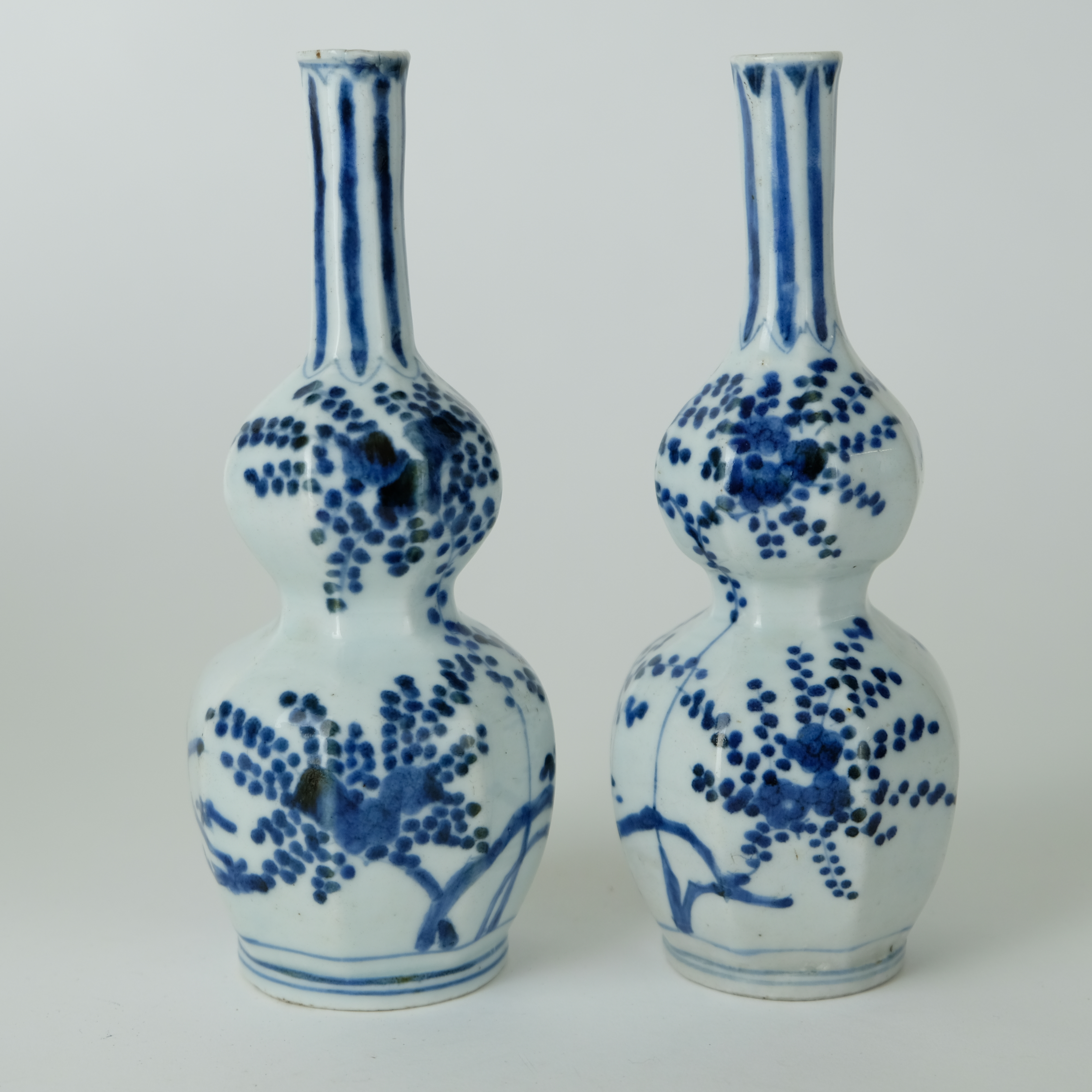 Pair japanese Arita double gourd hexagonal vases edo 18th Century  - Detail