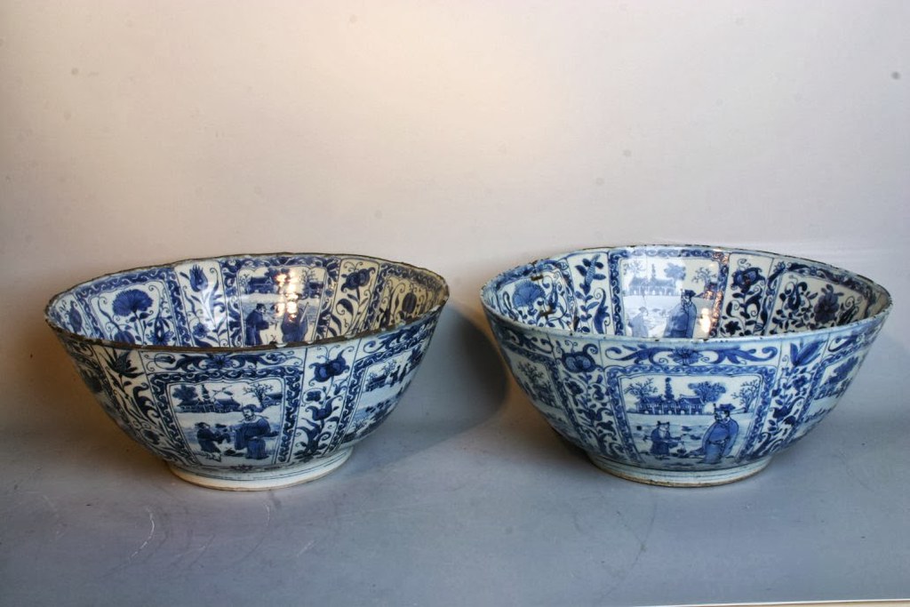 Pair Wanli Bowls 1573-1619
