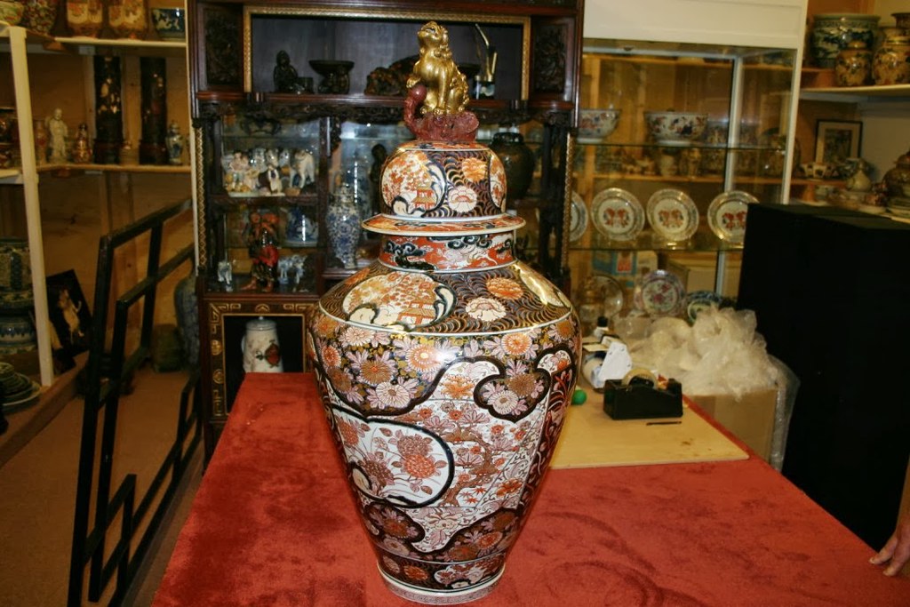 Very Large Japanese Imari Jar and Cover 18th Century